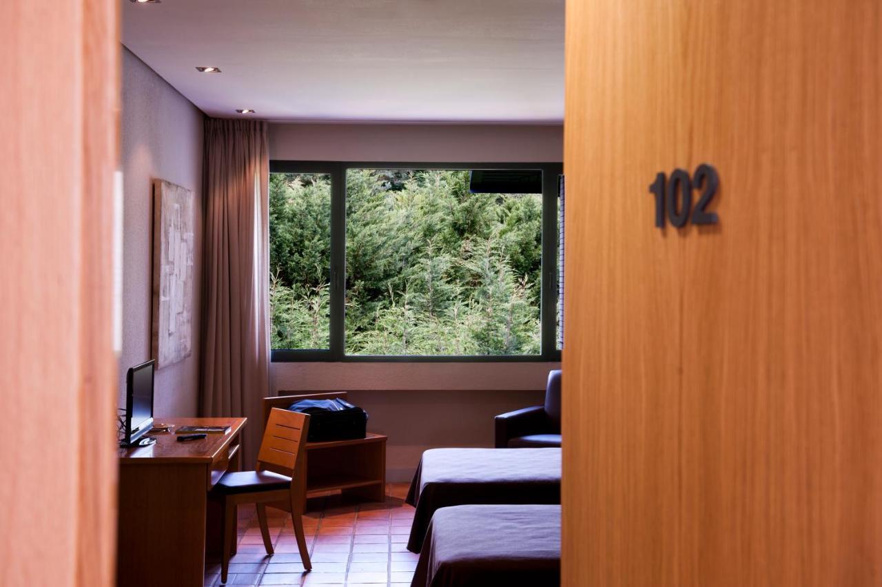 As Hoteles Altube Zuia Bagian luar foto